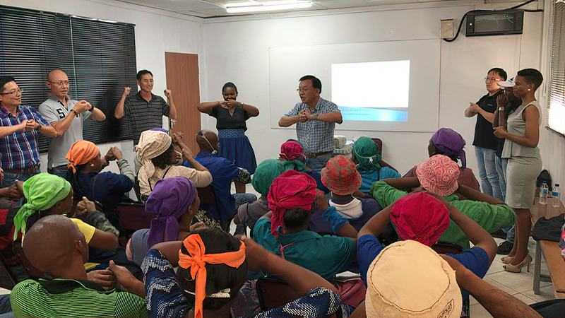 Nien-Hsing-Communication-Training-Work-Together